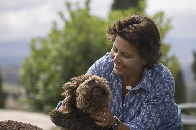 Laura con su perro